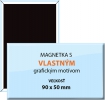 Magnetka sa v súčasnosti stáva nie len suvenírom, ale rovnako aj darčekovým predmetom alebo reklamou. V prípade, že si chcete logo svojej firmy aplikovať na magnetky a rozdávať ich zákazníkom, ponúkame vám plastové magnetky. Vyrábame ich v rozmere 90 x 50 milimetrov.